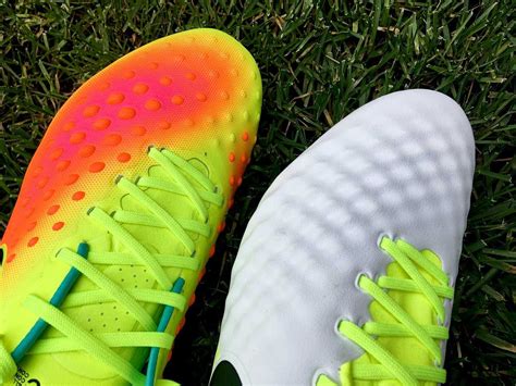 nike magista obra vs opus